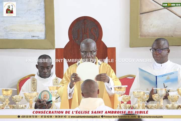 SacerdoceRoi's tweet photo. 🙌🏿 [Action de Grâce] 
◾Consécration de la paroisse Saint Ambroise Jubilé 
🌐 Cocody - Angré https://t.co/pysIkJTRIo