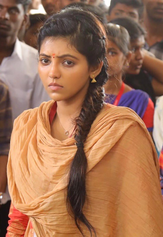 Superb performance as Leader @AthulyaOfficial 👌👌 particularly interval speech👍 #Pothumponnu
#AduthaSaattai