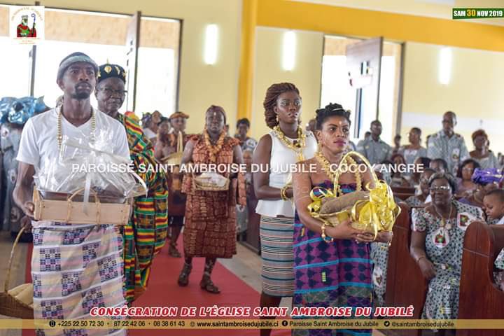 SacerdoceRoi's tweet photo. 🙌🏿 [Action de Grâce] 
◾Consécration de la paroisse Saint Ambroise Jubilé 
🌐 Cocody - Angré https://t.co/Tr6l88LMP5