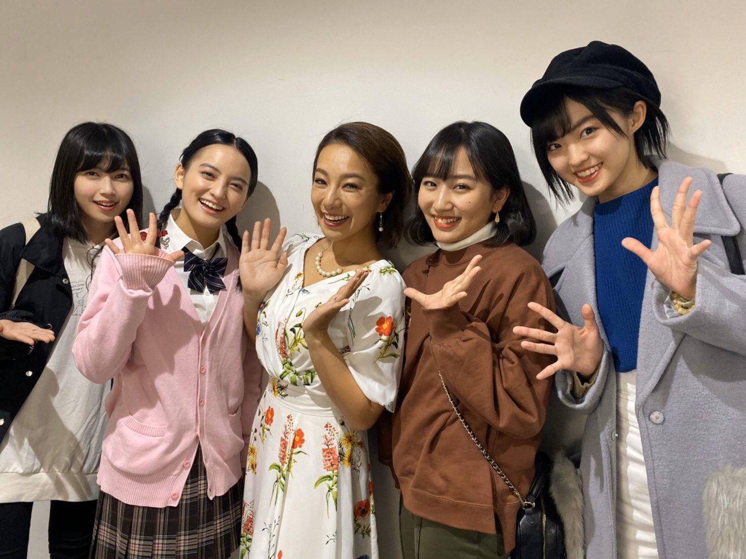 三船美佳 スカート