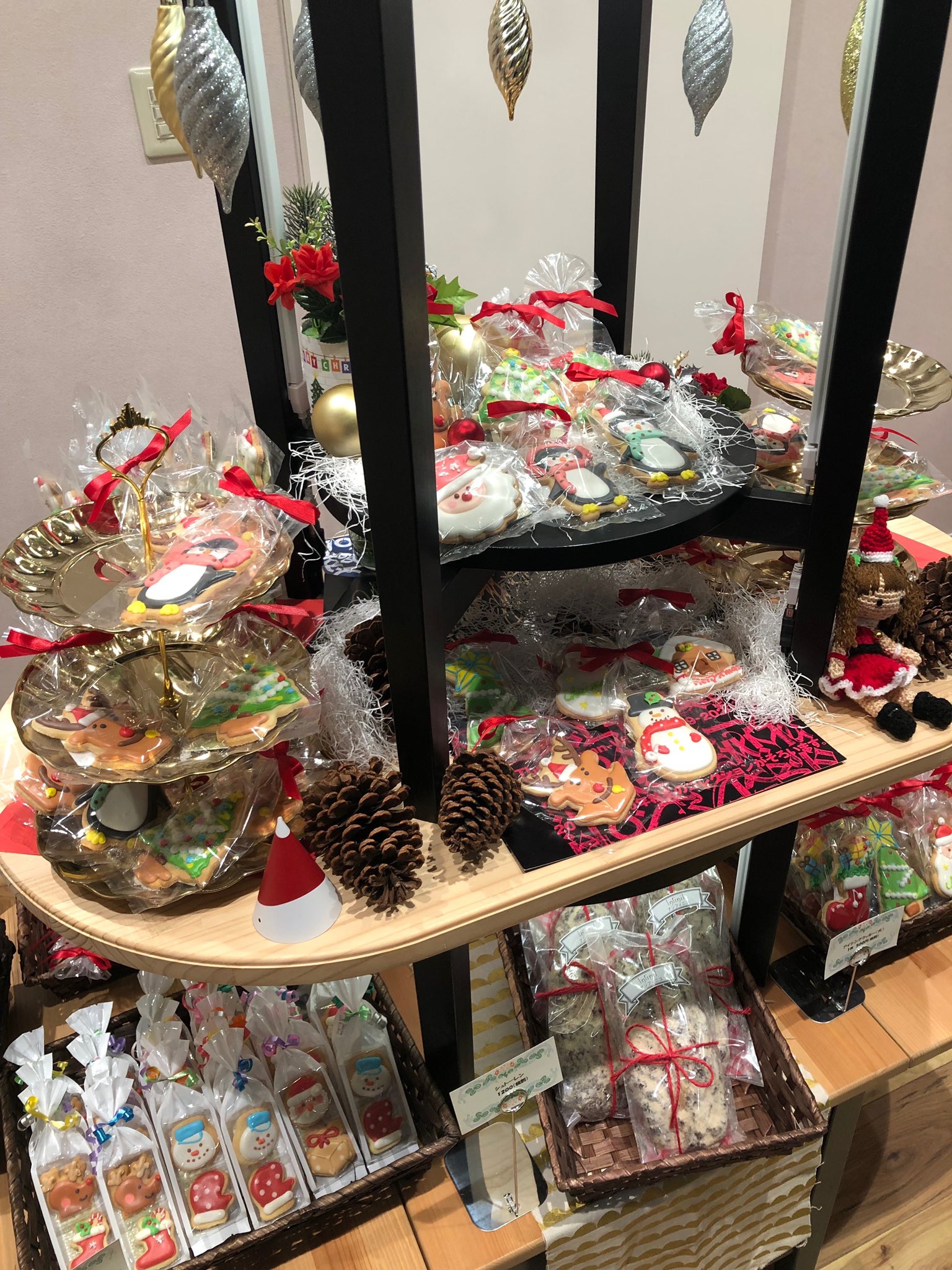 笑ってこらえず爆笑集 Pa Twitter 向ヶ丘遊園駅近くにアイシングクッキーの専門店 可愛いクッキーが所狭しと並べられて なかなかこれだけの種類あるお店はあまりないかも 見るだけでも癒される アンフィニユというお店 気になった方はぜひ スイーツ