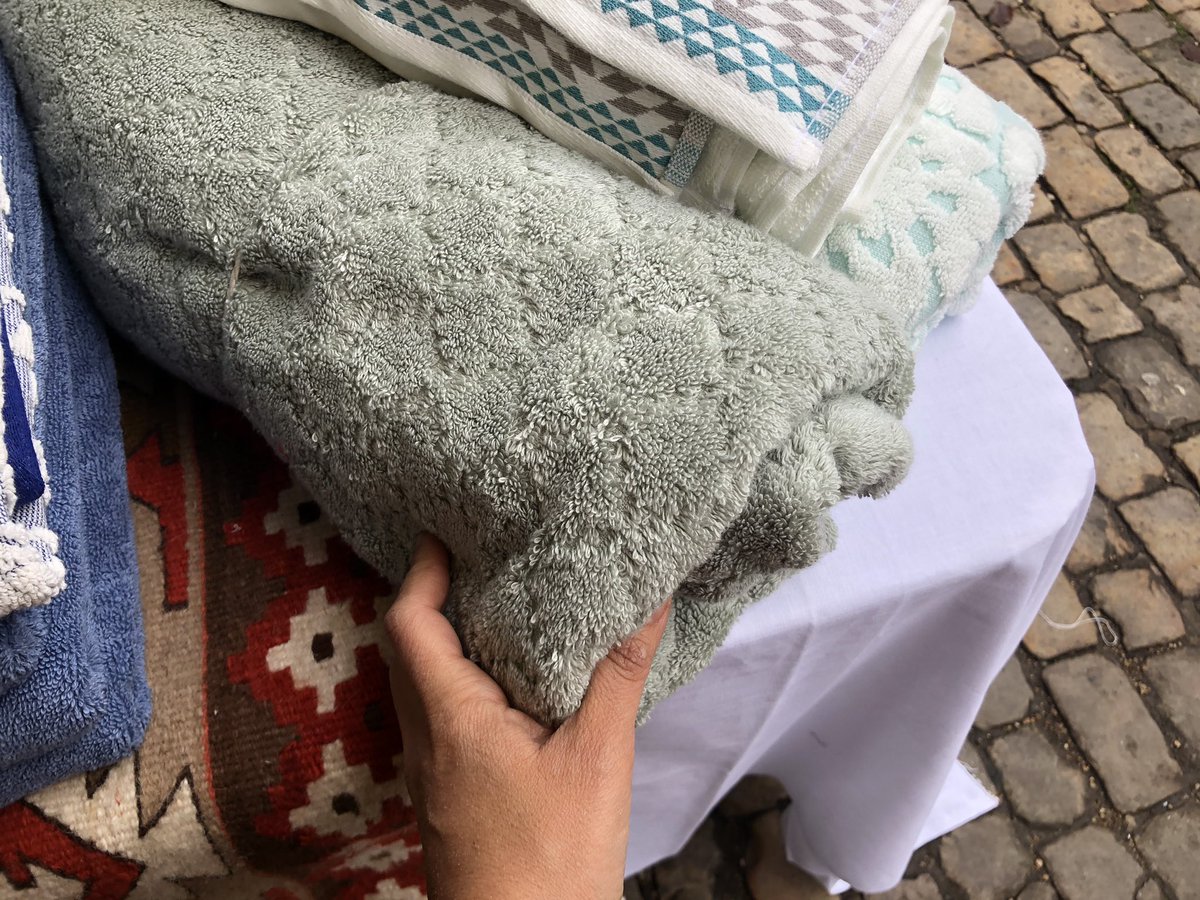 hambat_uk's tweet photo. Second Market experience is going well too. Hambat has begun its humble journey. #turkishkilims #turkishtowels #towels https://t.co/S1995XDsMk