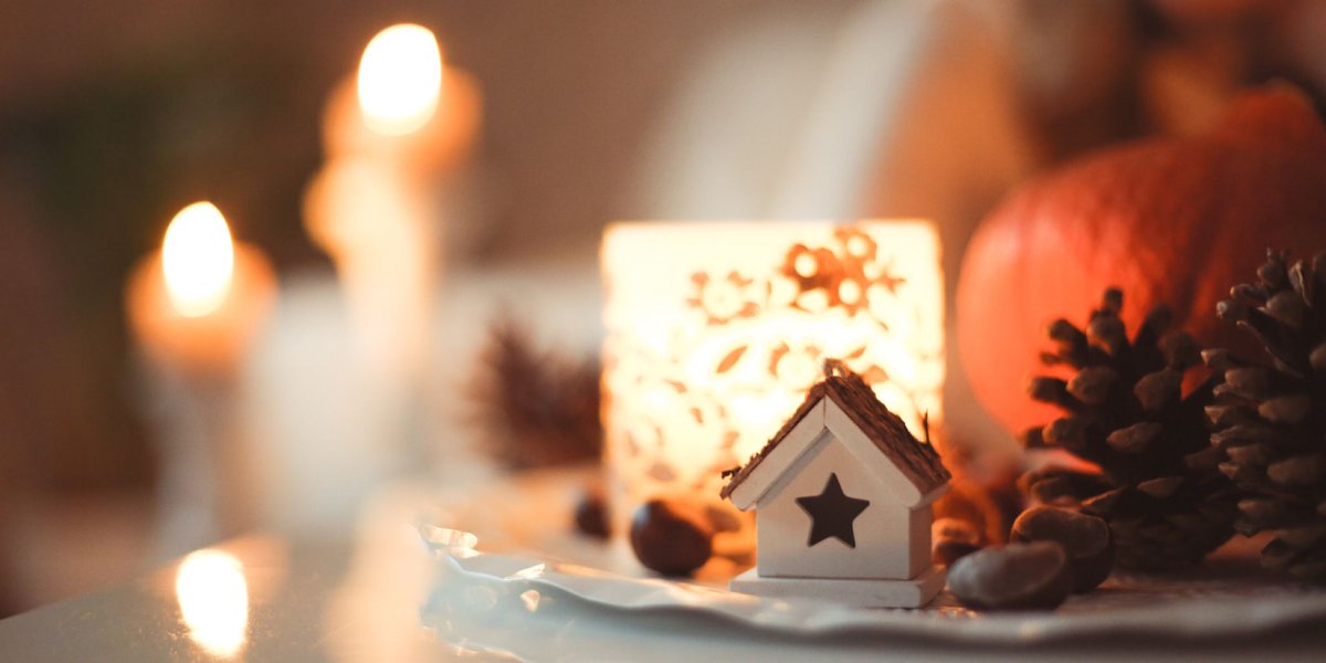 mysunshine_de's tweet photo. 🌟 Ich wünsche dir einen schönen 1. Advent &amp; einen besinnlichen Start in die #Adventszeit.🕯😊
Mache es dir auf dem Sofa bequem und lies ein gutes Buch. Oder mache einen #Spaziergang und trinke einen Glühwein auf dem #Weihnachtsmarkt. Lass los und genieße bewusst den Tag! 💫❤️ https://t.co/Zu6LPwsmO4