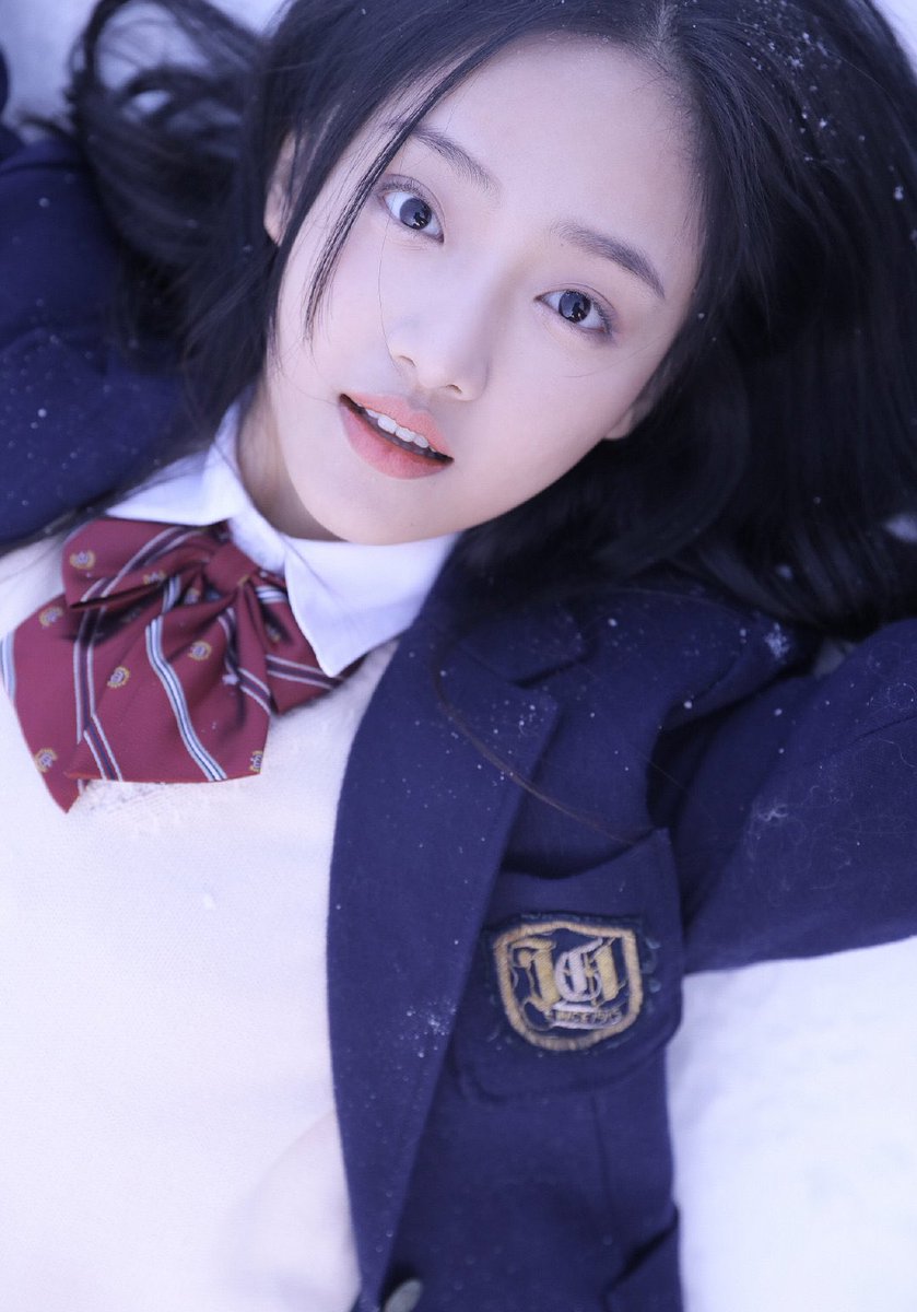 dramapotatoe's tweet photo. Happy 24th birthday to #WuJiayi! 🎂 The actress is best known for her supporting roles in #ArsenalMilitaryAcademy and #Novoland: #EagleFlag. She can be seen next in #CourtLady, #PalaceStepByStepToFade, #DanceoftheEmpire and more!
#吴佳怡 https://t.co/adY2BacIXI