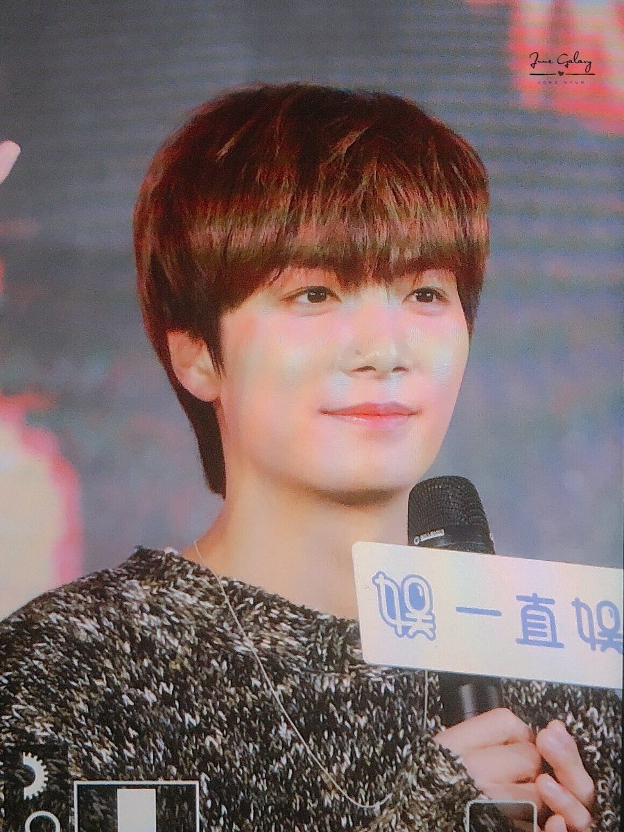 JuneGalaxy608's tweet photo. 191201   🙊#JR #김종현 #뉴이스트 https://t.co/OYQOe6NPE9