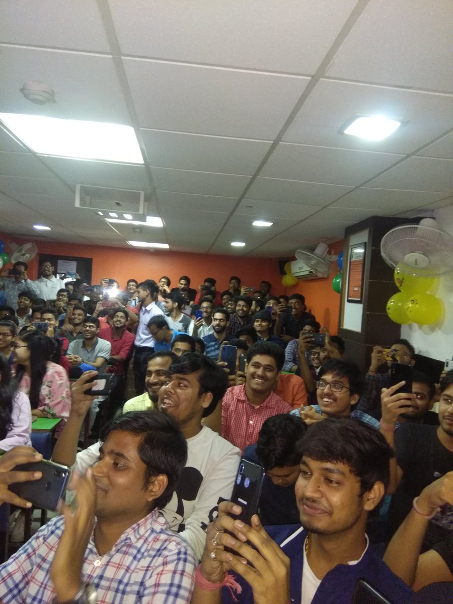 caparveensharma's tweet photo. Girish Park... Kya kahe... Bada maza aaya @BhanwarBorana
Thank you for the love and affection
#MerePyareBacho #GirishPark
Time well spent with you all :) https://t.co/tucQcHbmJo