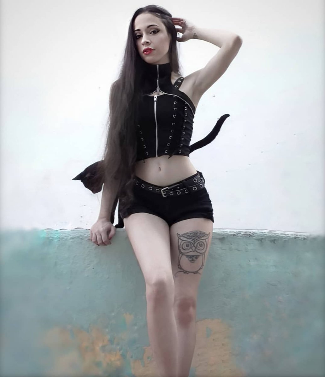 ALilithYo's tweet photo. Da tu alma a satanas #SeductorasTEAM #SeductorasDeCorazon #SeduceMeSunday #seduction #BienvenidoDiciembre #DestroyDickDecember #Slipknot #DinastiaMilenials #teamrebels #TeamFenixDragon #teamclubnocturno #ALilithYo #MeLaChingo (: #SiguemeYTeSigoCumplo
㊗🌘🌕🌒㊙ https://t.co/gtCbLt9Gs8