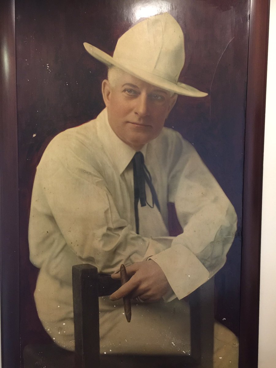 k72ndst's tweet image. Help #twitterstorians who know pre 1920 Broadway, Vaudeville, silent pictures. Who’s this actor with the cigar? From collection of theater owner; photo by White Studios NYC #Sundayextra