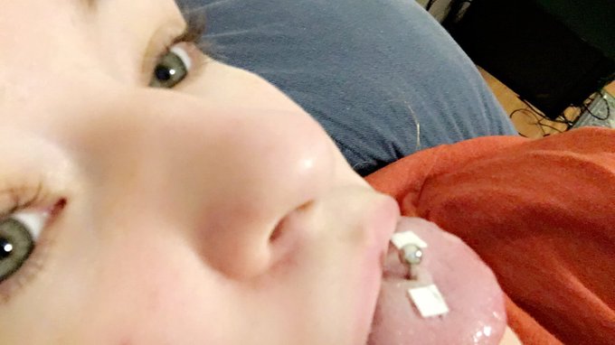 Trippy 🤘🏻😏 https://t.co/d9MHUwuyAW<a href="/tag/sfs"class="tags"><span>#sfs</span></a><a href="/tag/bbw"class="tags"><span>#bbw</span></a><a href="/tag/xxx"class="tags"><span>#xxx</span></a><a href="/tag/nsfw"class="tags"><span>#nsfw</span></a><a href="/tag/onlyfans"class="tags"><span>#onlyfans</span></a>