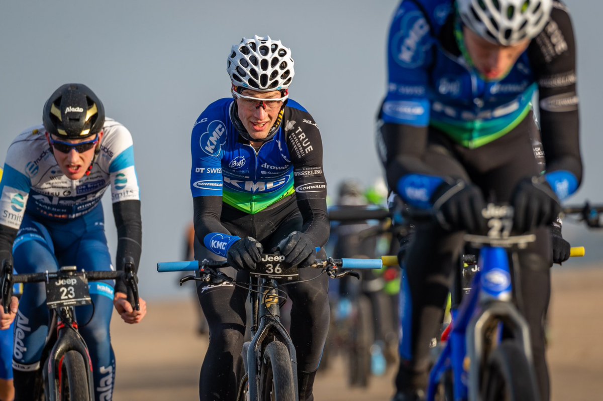 Beautiful day at Scheveningen beach at the Jeep MTB Beachrace ☀️
Gerben 16th, Bram 17th and Martin 29th behind winner Rick van Breda. Good to see Tom Dumoulin back in action again!