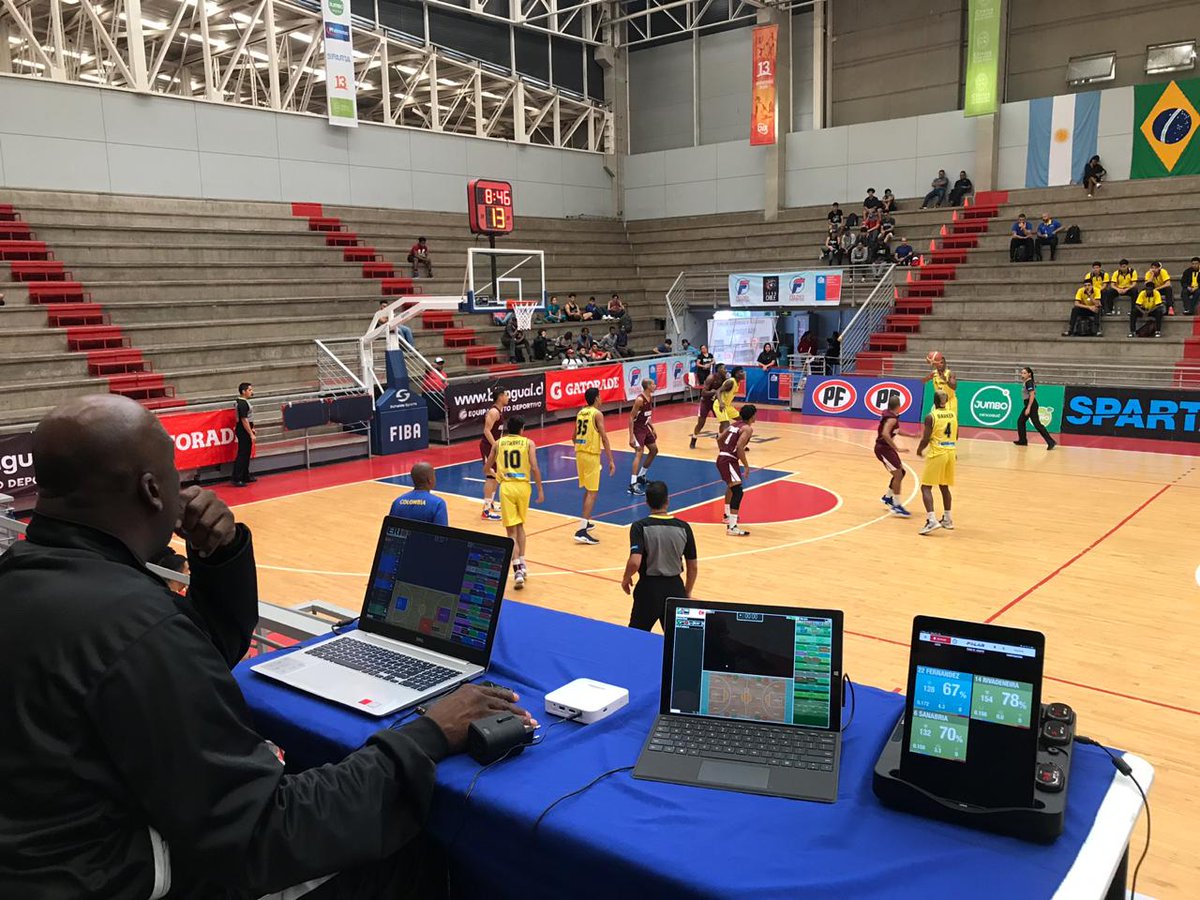FRefereeing's tweet image. Otilio Valencia, Referee Instructor, talks about the Officiating Team during the South American U17 Championship 2019.
bit.ly/2r5U8N8