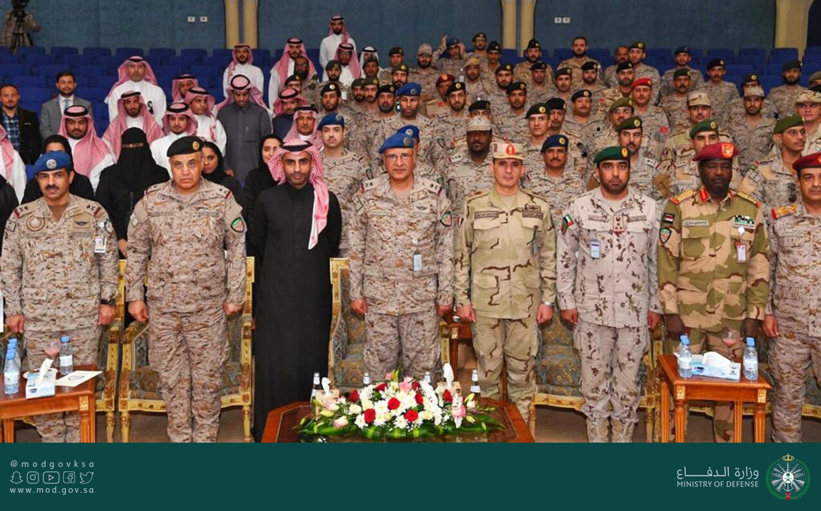 ÙˆØ²Ø§Ø±Ø© Ø§Ù„Ø¯ÙØ§Ø¹ Ø¹Ù„Ù‰ ØªÙˆÙŠØªØ± Ø§ÙØªØªØ§Ø­ Ø¯ÙˆØ±Ø© Ø§Ù„Ù‚Ø§Ù†ÙˆÙ† Ø§Ù„Ø¯ÙˆÙ„ÙŠ Ø§Ù„Ø¥Ù†Ø³Ø§Ù†ÙŠ Ø¨Ù†Ø§Ø¯ÙŠ Ø¶Ø¨Ø§Ø· Ø§Ù„Ù‚ÙˆØ§Øª Ø§Ù„Ù…Ø³Ù„Ø­Ø© Https T Co 5cgfdjnxcr