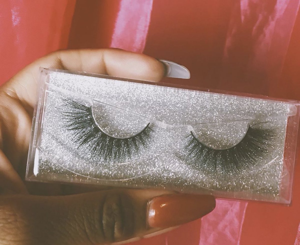 Here are a few of our latest natural glam mink lash styles🦋 12mm bbygirl (left) 13mm suga (right) SHIPPING AVAILABLE 📬
•
•
•
•
•
•
•
#minklashes804 #minklashes #757lashes #SmallBusiness #lashstyles #rva #odu #nsu #vcu #vuu #vsu