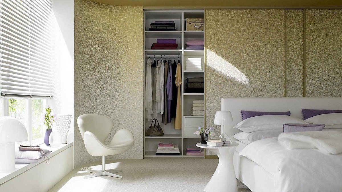 #BuiltInWardrobes are more than just another #StorageSolution as they can be a very useful addition which will completely transform your #bedroom and ultimately your home. 

Discover more..bit.ly/2rHOjWn 

#StylishGermanBedrooms #Raumplus #Chester #Manchester #Hull #York