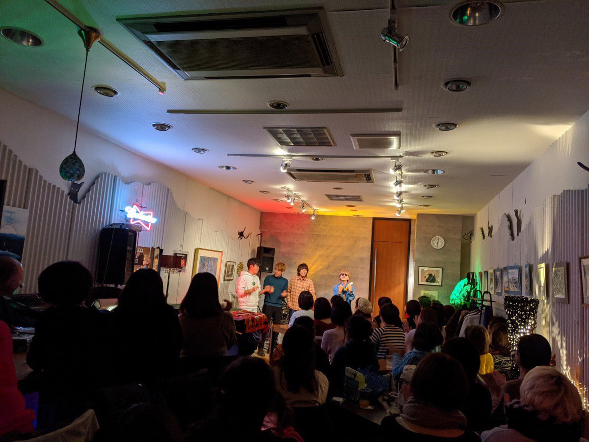 kusashunpiya's tweet photo. クリスマスツアーin岡山
2公演、無事歌い切ることができて
ホッとしてます。
会場に集まってくれた皆さん
そしてオープニングアクトとして盛り上げてくれたDISKi（ダイスキ/from biripel）に大感謝。
本当にありがとう！
次は明後日のレギュラーライブ。
準備だ準備だ🎤 https://t.co/MJYGkvnIDp