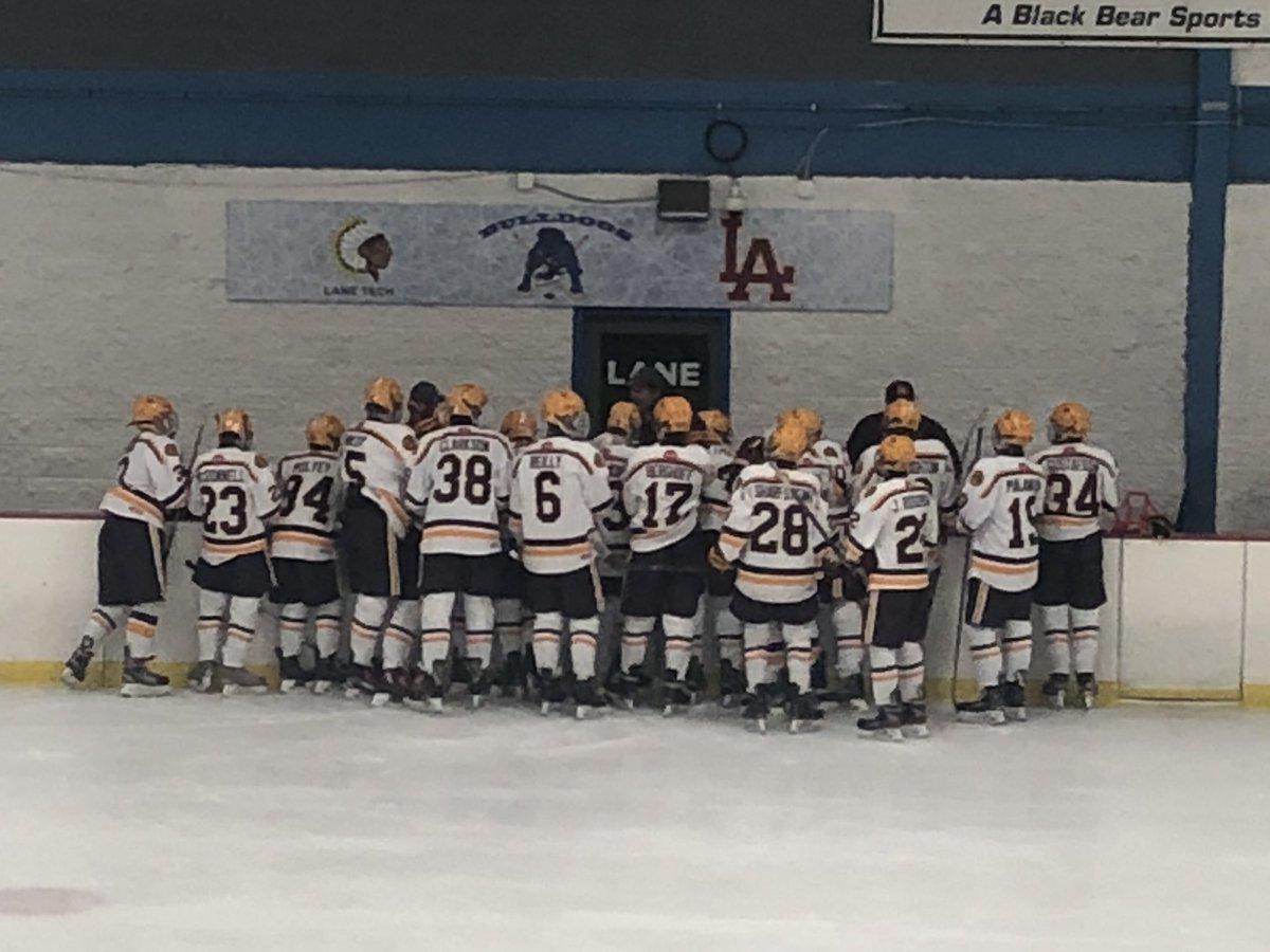 RamblerHockey's tweet photo. Sunrise semis ready to start at heartland vs @Provihockey JV! https://t.co/jsHqRvo4ar