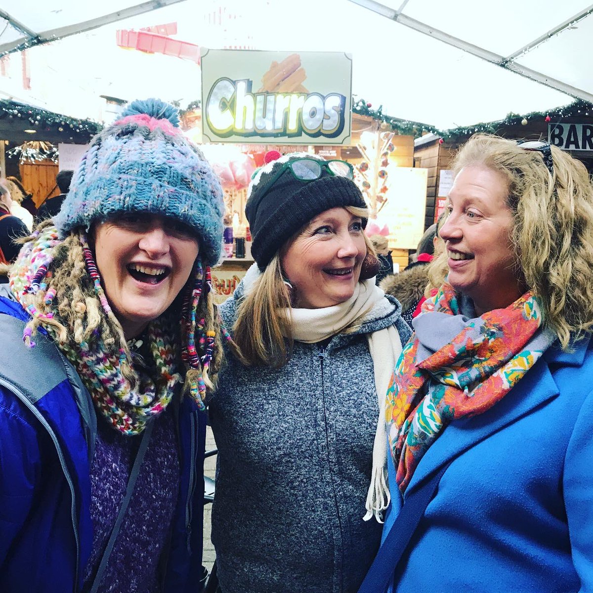 SENsational2018's tweet photo. Amazing performance by our SENsational Choir! #proud #senfriendlychoir #inclusionthroughmusic #festive @SENsational2018 @cjstrumsguitar @JaneyLacey12 https://t.co/PvEmrM6vii