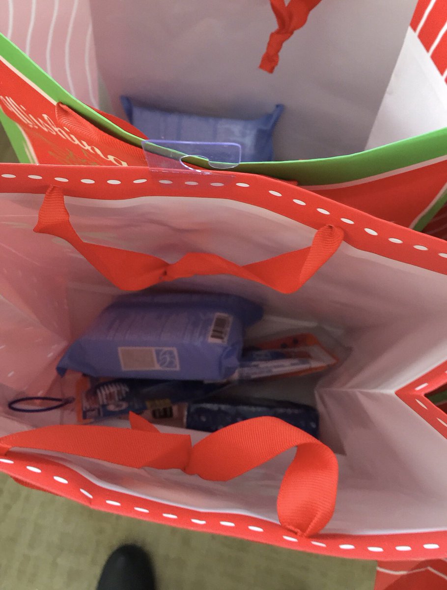 kristinia's tweet image. Handed out care packages to the homeless. #PledgeForHumanity #YangGang #AndrewYang2020