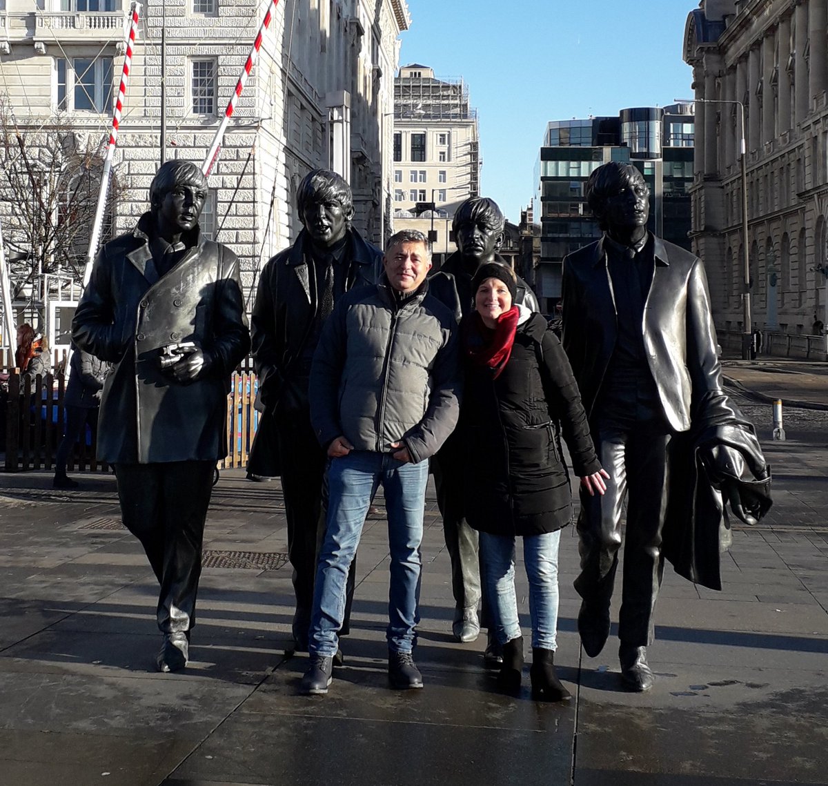 ursahrovat's tweet photo. Hey guys. Nice to see you. #TheBeatles #statue #Liverpool #triptoliverpool https://t.co/EYuK7TKHH4