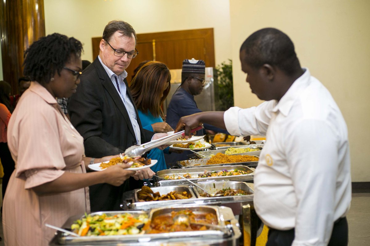 Happy New month Fams!!! The last month of the beautiful 2019 is upon us. 
Let's call our loved ones together and give gratitude for all the good we have received this year... Image taken for @henleyafrica and @universityofreading Alumni Event.

#photoftheday