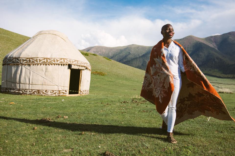 ForbesLife's tweet photo. Get to know the first black woman to visit every country in the world, Jessica Nabongo: https://t.co/pj3DUQVE0B https://t.co/zeYZjGoMCw