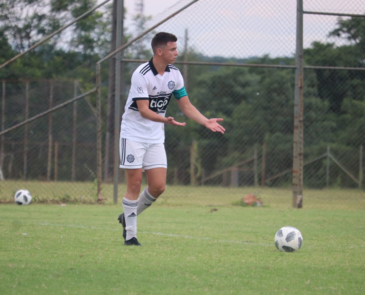 FormativasO's tweet photo. ⚫️ #SUB19 | #Clausura2019 

¡FINAL DEL PARTIDO! 

☑️ #OLIMPIA 3-2 Guaraní 

⚽️ Goles: Víctor Argüello (2) y Sebastián Benítez.

🗓 Fecha 21

#VamosOLIMPIA ⚪️⚫️⚪️ https://t.co/XvEEtIwNf6