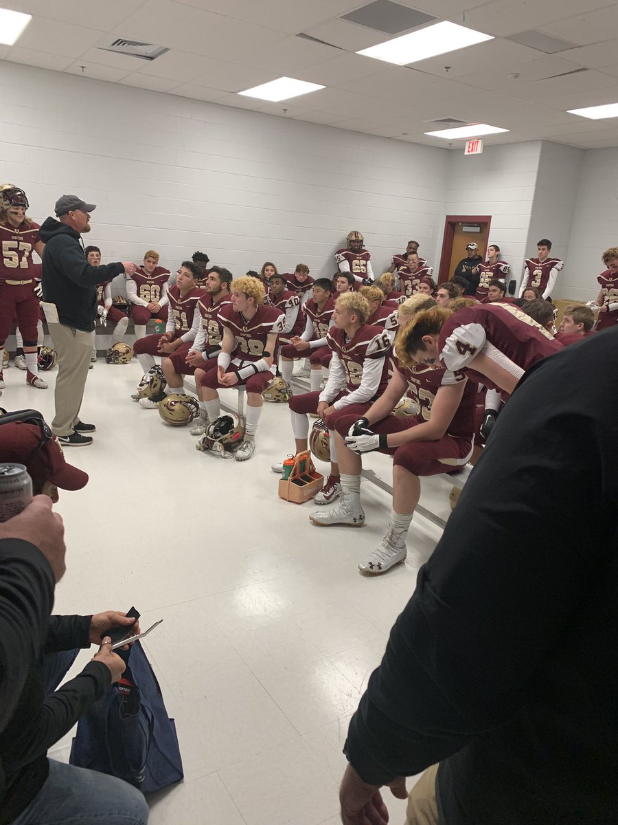 ltdaman69's tweet photo. @BroadRunFB Seniors set the bar high with this group’s success over 2 years without an on the field loss in the regular season and Back2Back District Championships. The fight will carry on to honor your legacies. The future is Bright #WeWill #TeamDrivenSuccess https://t.co/Bv66atXmYz