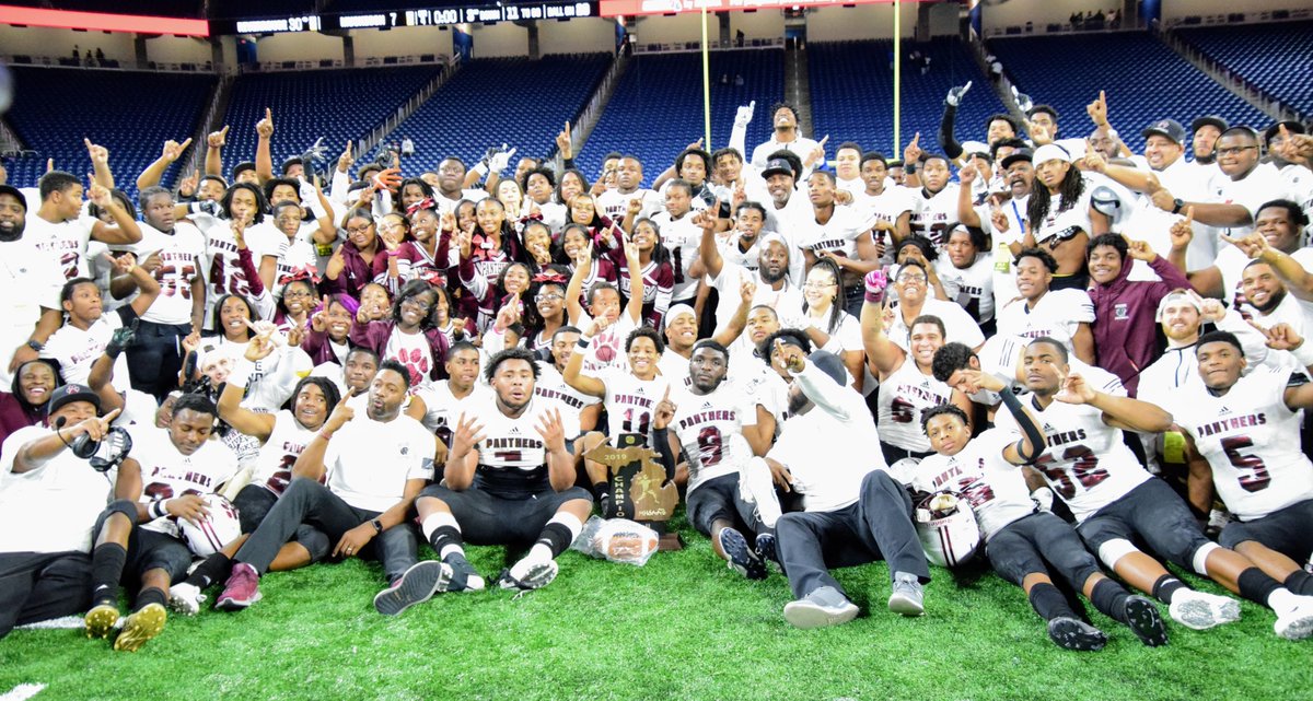 Sharla Carter (MzSharlaVennise) Twitter