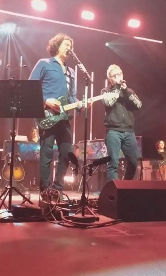 SnowPatrolArg's tweet photo. Gracias @dillysmummy por compartir estas imΓ‘genes con nosotros
.
.
.
. #snowpatrol #ReworkedTour #Garylightbody #NathanConnolly #Johnnymcdaid #Pablowilson #Jonnyquinn #Reworked #edsheeran https://t.co/2YZqgAU0vP