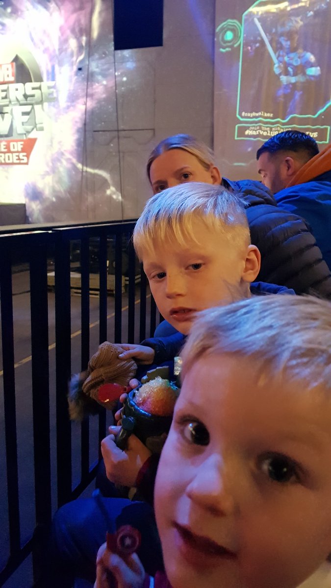 #marveluniverselive