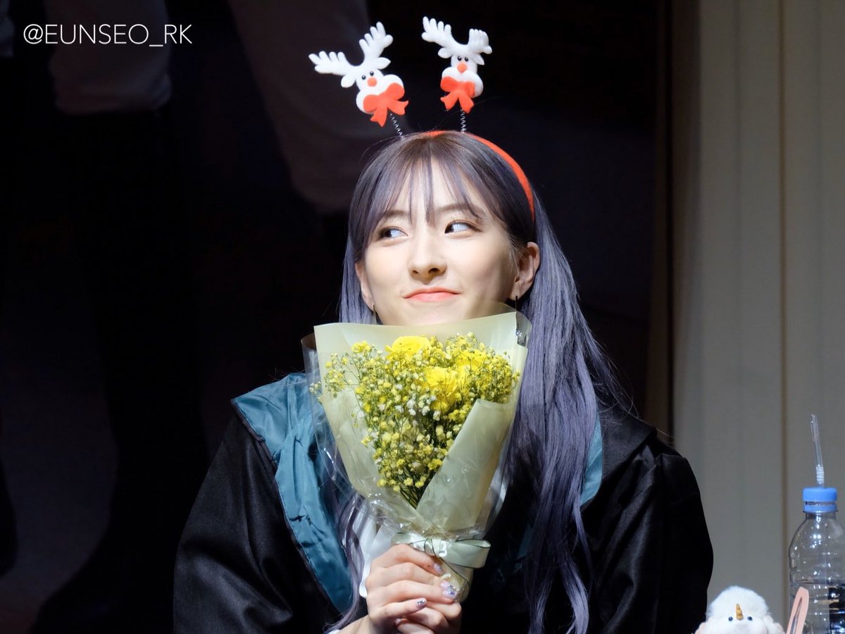 EUNSEO_RK's tweet photo. 191201 

🌼🌼

#우주소녀 #WJSN #宇宙少女 #은서 #EUNSEO #ウンソ https://t.co/GDYxANBcPs