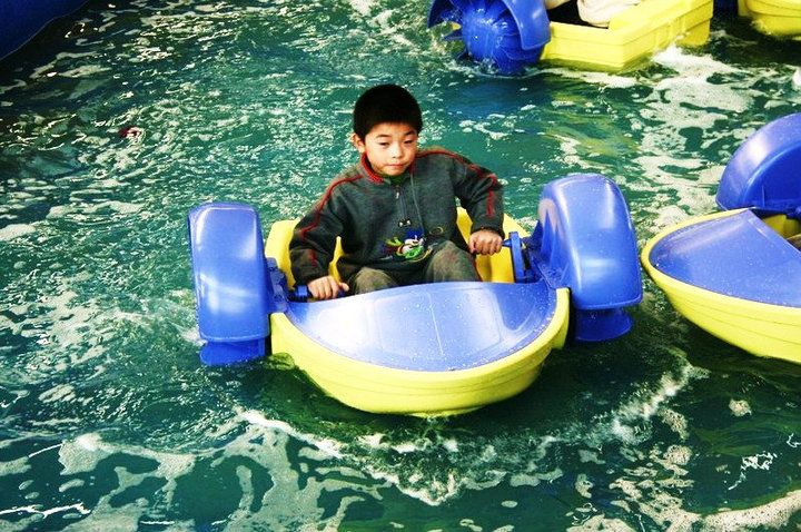Waterwalkerz's tweet photo. Peddlerz? Bodyzorbs? Waterballs? Why choose when you can experience all three! Drop by The Zorb Zone and experience these and more! Want one? Visit https://t.co/FX8qgXOb3R and order one for yourself! https://t.co/Yf07gUMKK0 #waterwalkerz #zorbing #leisureindustry #inflatables https://t.co/cY6rwz1oM3