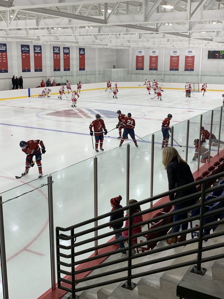 nhl_nz's tweet image. St. Andrew’s at Dexter Warmups... quick pre-game note,, @MikeAdamson6 is not playing for @DXSF_BHockey but the @UMassHockey commit has 5⭐️ hair #ShowFlow