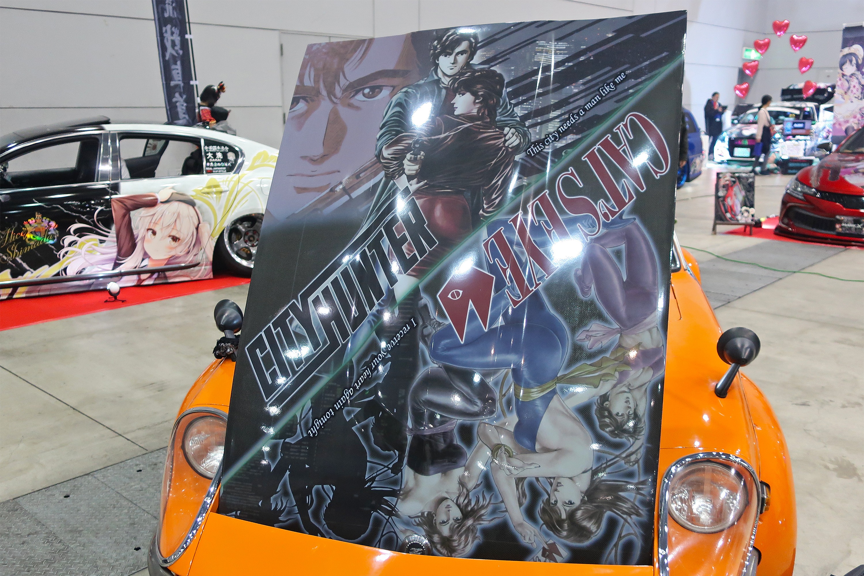 タケ シティハンター と キャッツ アイ という実に珍しい痛車 しかも車種は日産 フェアレディzの初代s30型の海外モデル Datsun 280z すなわち ダッツン ズィー だ 何コレ 凄すぎる T Co Hr76ezi6ph Twitter