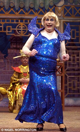 praxisblue's tweet image. Johnson is like a pantomime dame playing Winston Churchill after to much brandy.

Let's bring this panto to an end on 13 december #chuntering