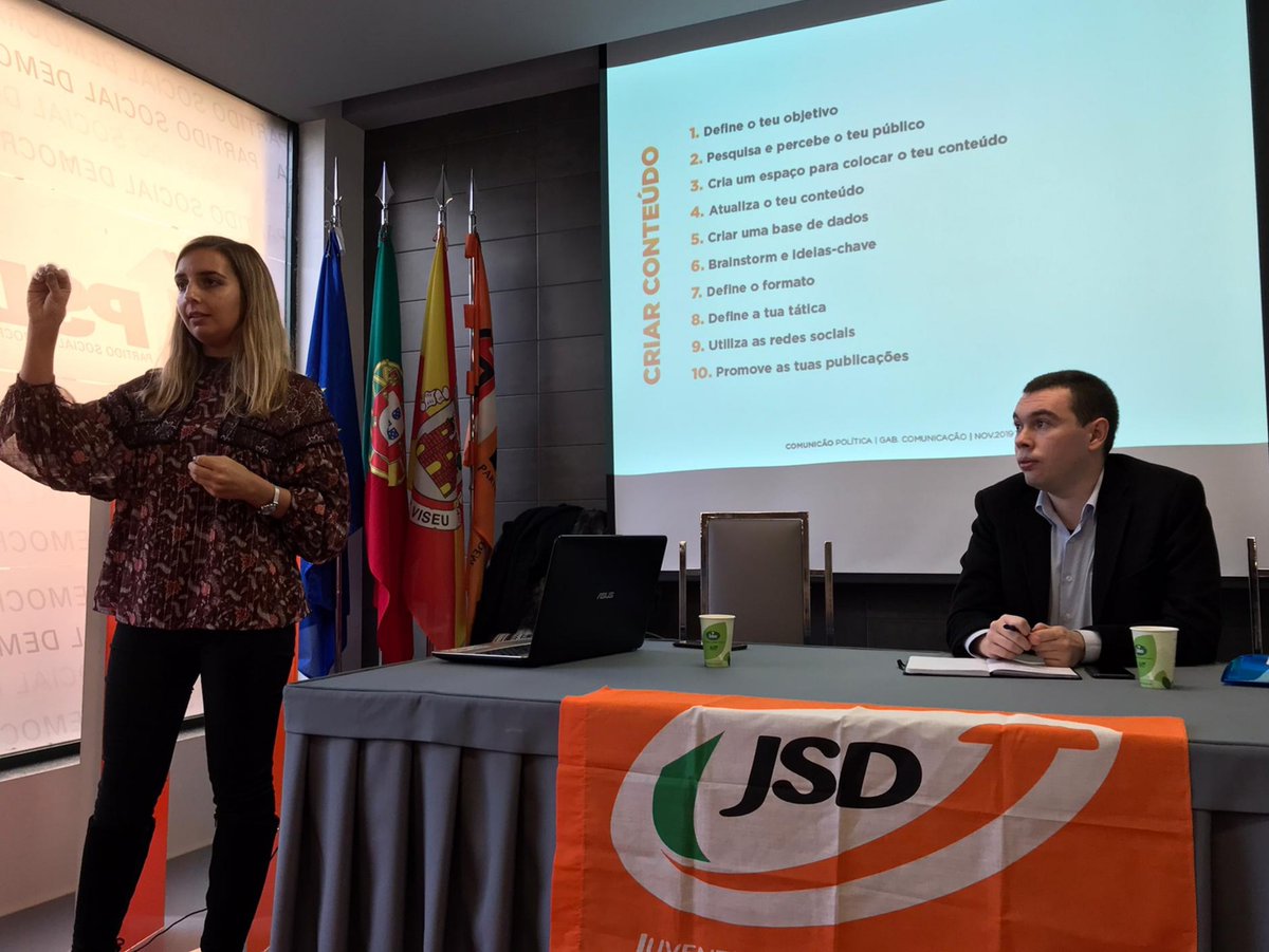 filipa_nasc's tweet photo. 👉🏼 "Comunicação Política: O Efeito do Tempo"
Participei ontem na conferência organizada pela #JSDViseu sobre a evolução da comunicação política desde 1974.
Obrigada Adolfo Pereira pelo convite 😄 #JSD #ComunicarJSD https://t.co/1JAMIQk5qc
