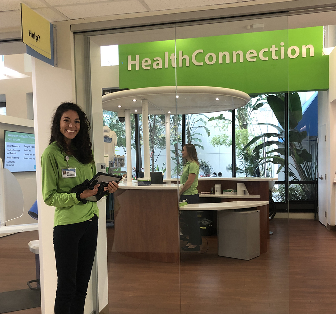 SMHCS's tweet image. Don&apos;t know where you&apos;re going at SMH? We&apos;ve got you covered. Ask a #GreenShirt! Download SMH&apos;s free GPS-style #smhWayfinder app. Or ask &quot;SARA,&quot; our lobby-based digital greeter who can look up room numbers &amp;amp; text you directions. #WayfindingMadeEasy smh.com/smhwayfinder