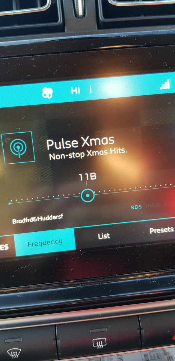 Debbie_Cleo's tweet photo. Oh yes 😍🎅❤🎄👌 time for some festive car rides! 🎶🎵🎶🎵

@Pulse1Radio #ChristmasIsComing #ChristmasSongs #feelingfestive https://t.co/IIHTB1cUk9
