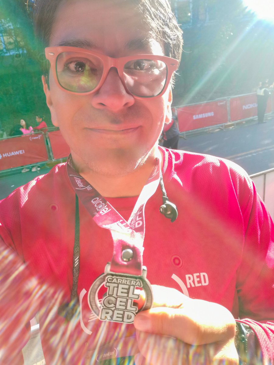BytePodcast's tweet photo. Esta carrera #TelcelRED me sirvió para bajarle medio minuto a mi récord de los 10K y para estrenar el nuevo smartwatch Huawei Watch GT 2 😎 https://t.co/99wB9iNKdp