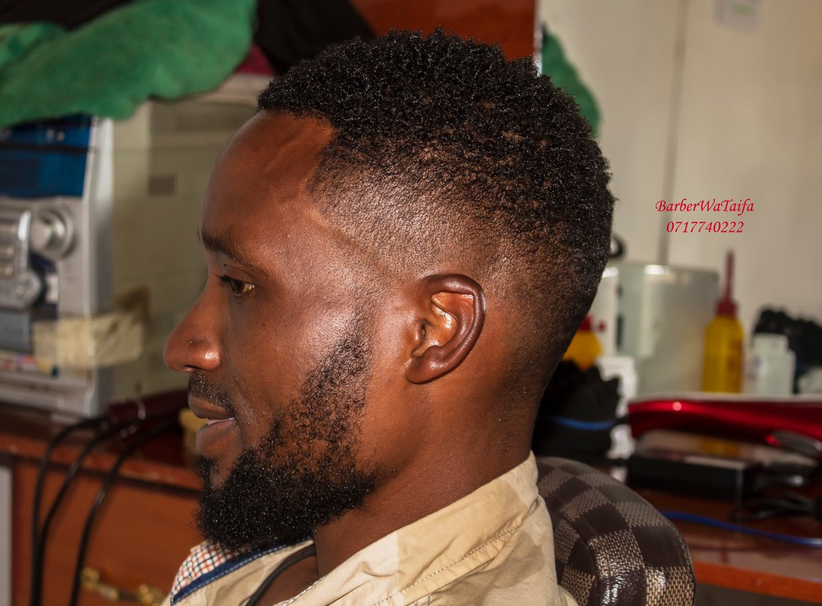 barberwataifa's tweet image. It's been a dowpe day at The Lab, 
Jogoo  rd pale  Hamza utaniwahi.
#LastHairBender. #FadeMaster. 🤞