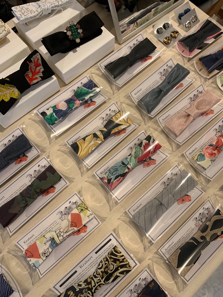 Krabert_krabert's tweet photo. HIBIWA MARKET vol.1
とても素敵な一日となりました✨
お越し頂いた皆様、ありがとうございました！  
#HIBIWA
#krabert
#平井豊果
#南景太
#HAKUKA https://t.co/7SE43utX6l