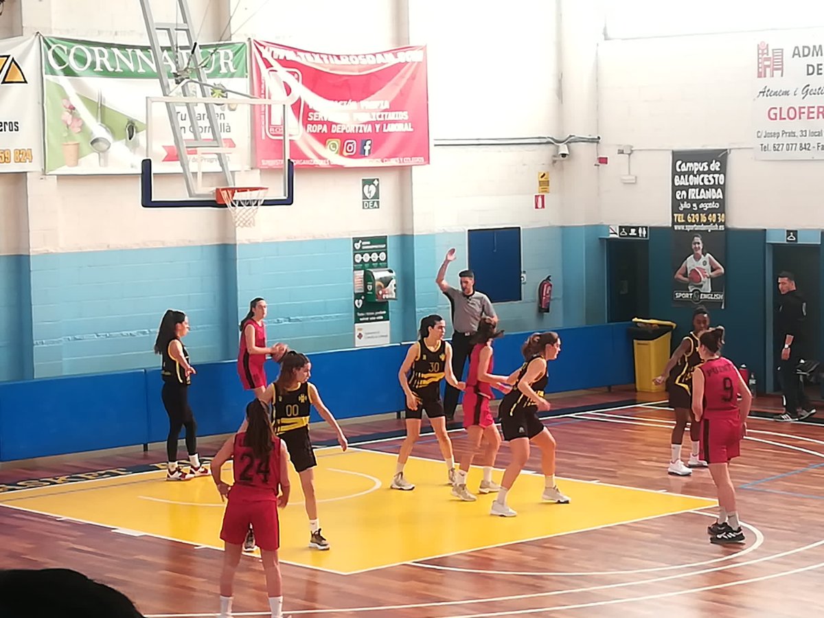 BasketAlmeda's tweet photo. El #C1F guanya a casa davant el @FemeniMaresme per 69-49 #BàsquetAutèntic #AdnAlmeda https://t.co/cUN1gpct05