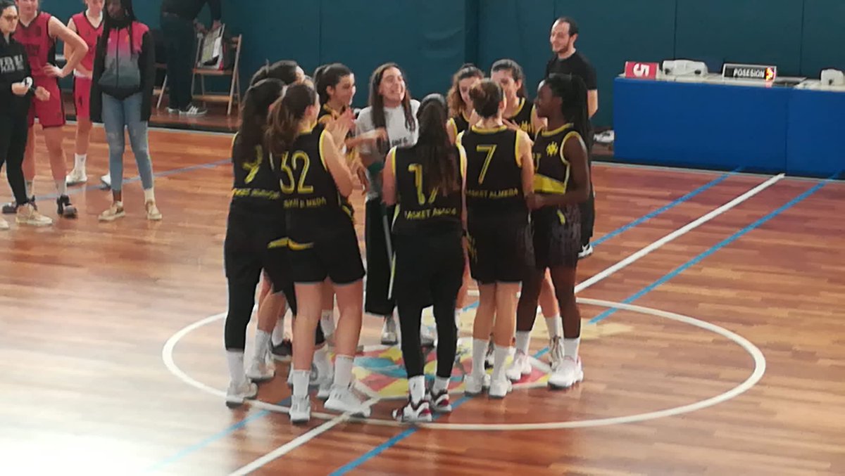 BasketAlmeda's tweet photo. El #C1F guanya a casa davant el @FemeniMaresme per 69-49 #BàsquetAutèntic #AdnAlmeda https://t.co/cUN1gpct05