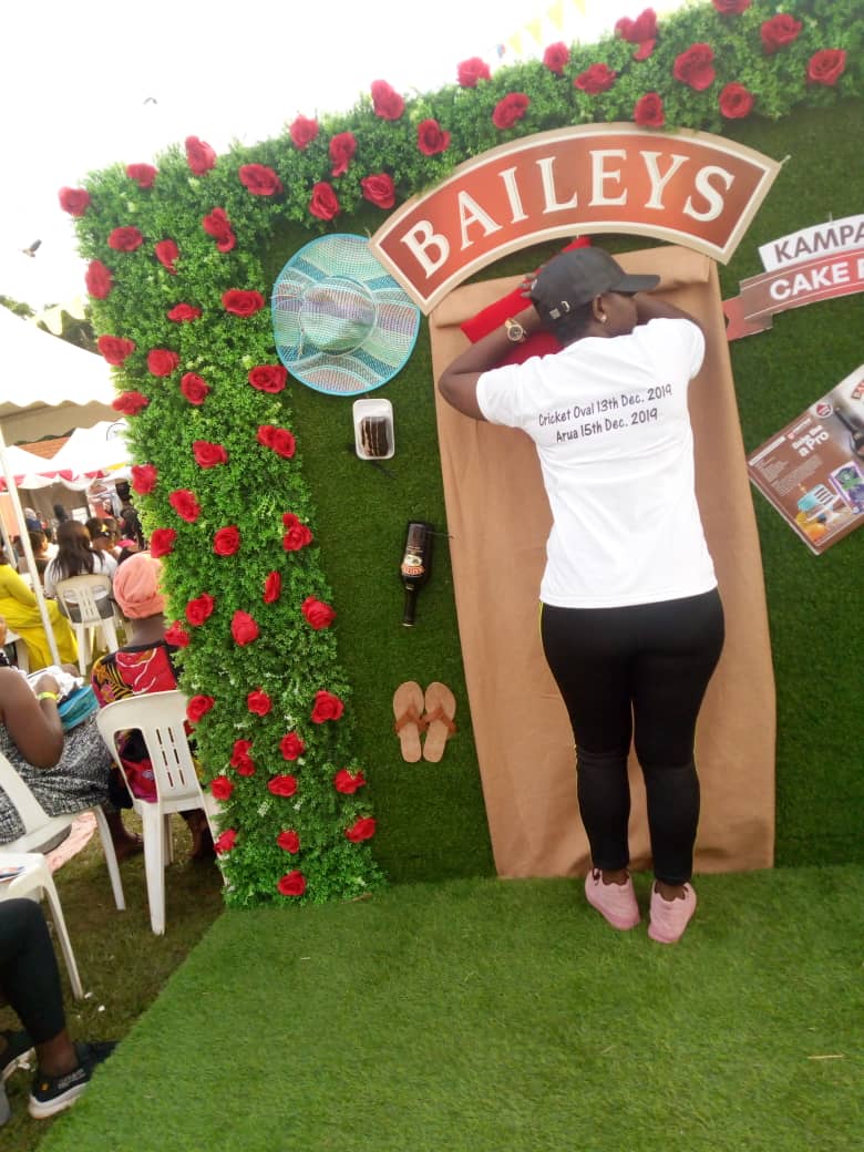 NakaayiMariana's tweet photo. #FallyIpupaLiveUG, few days to go get ur tickets now from @252thelifestyle so that by 13th and 15th Dec ur already settled for @fallyipupa01 https://t.co/noWyrCxhLr