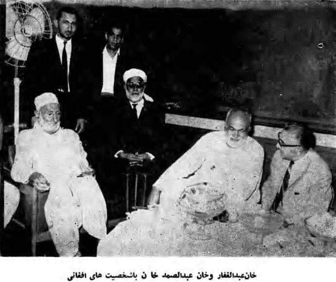 After reading the 72-year-old Pakistan, everyone, including Samad Khan, Bacha Khan and Mufti Mahmood, have been jailed for getting treasonous titles, who talked about their rights.

#PTMMiranShahSitIn
#ReleaseAlamgirWazir
#RememberingKhanShaheed