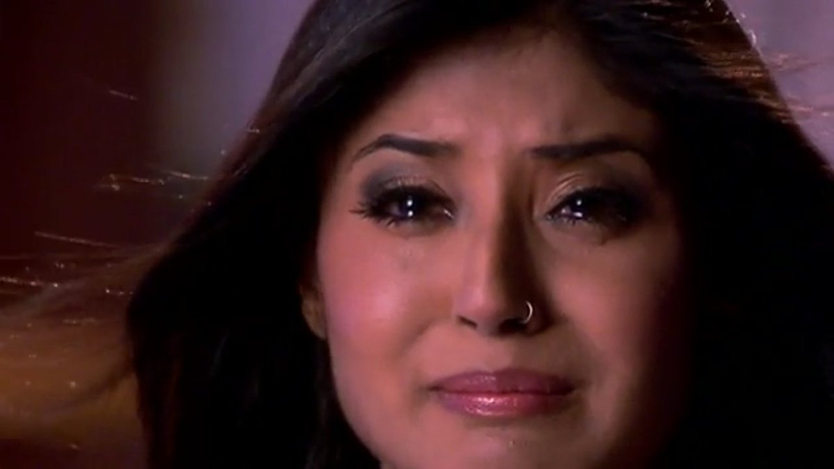 Her expressions in this scene though  #KitaniMohabbatHai2