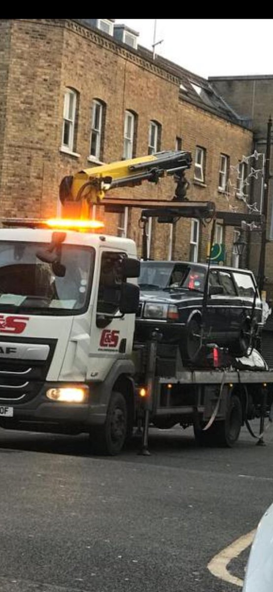 MPSRTPC's tweet image. #GDSTT stopped this vehicle in #Hackney. The first words out of the drivers mouth were "l just knew I shouldn't have the car out today". He was right. Vehicle seized for no insurance. Driver was also reported for no MOT. Pls #driveinsured or this could be you!