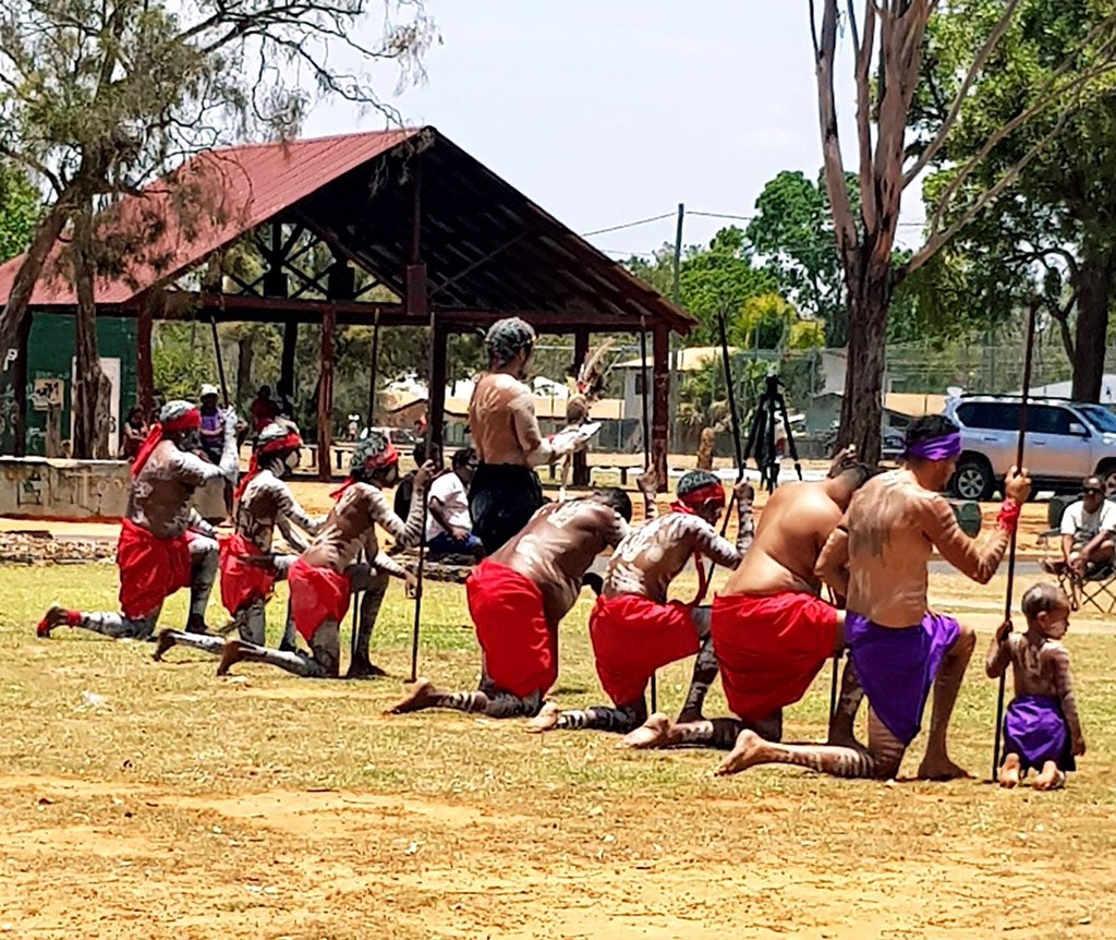 This one man made all this noise and the whole nation listened he made the biggest noise✊🏽our brother Alwyn Doolan he gave a speech before they danced so much respect for this lad ❤️ #NationDance #kulgoodah Woorabinda ✊🏽🖤💛❤️