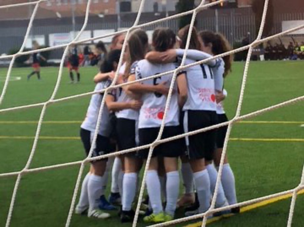 smataruiz's tweet photo. Fotaza espectacular... (intuyo que de @AlexAvenida y si es así, gracias...) Foto de PUTO EQUIPO! #cómomegustamiequipo #todasycadaunadeellas #merecentodo #24/7 #amuerteconellas #equipoyCTsolo1 #graciaspordarmetanto Muy fan!!! https://t.co/4l8ApQ561I