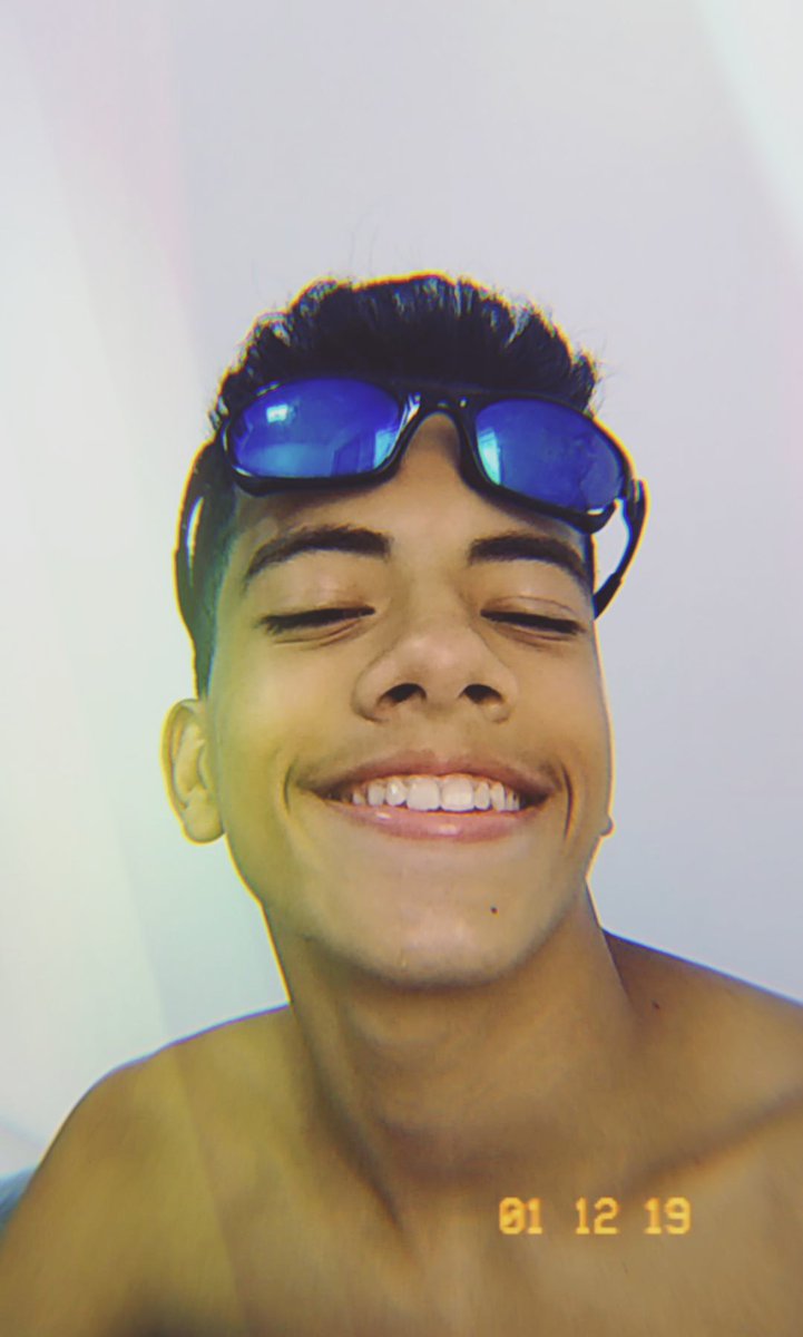 BrandomRPG's tweet image. Finalmente uma foto que fiquei cat🙄